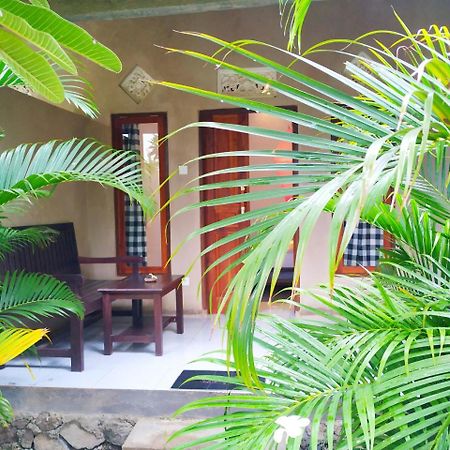 Angga Guest House Пемутеран Екстер'єр фото